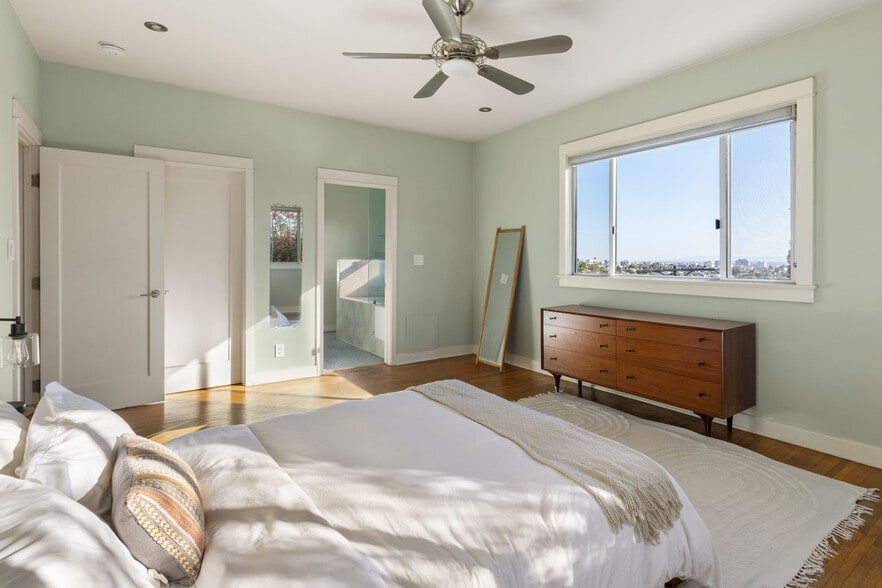 More Photos Of 1642 Elevado St, Los Angeles Multifamily For Sale