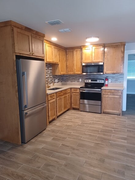 More Photos Of 8205 N La Homa Rd, Mission Apartments For Sale