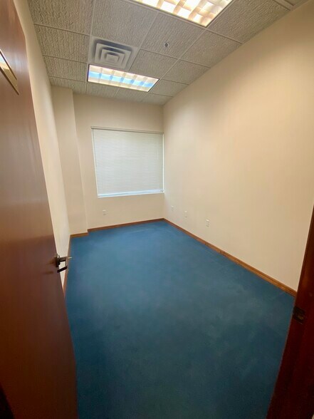 More Photos Of 11031 US Hwy 19 N, Port Richey Medical For Lease