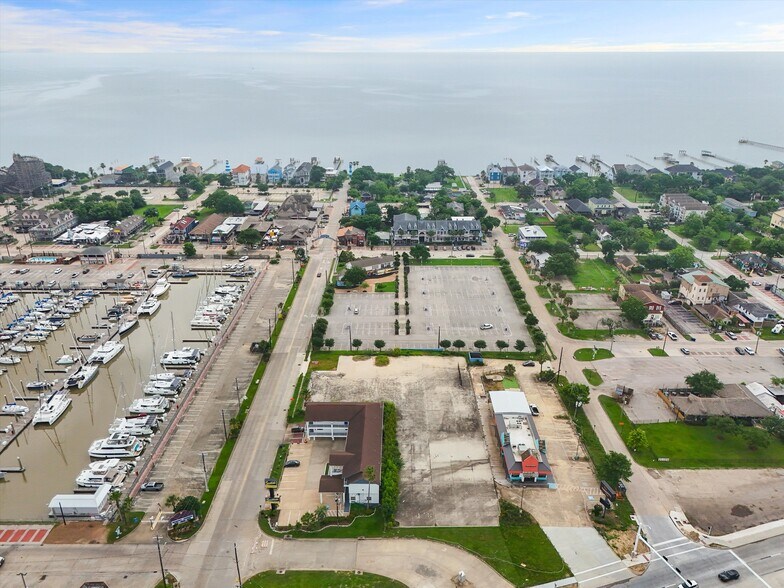 More Photos Of 200 6th St, Kemah Land For Sale