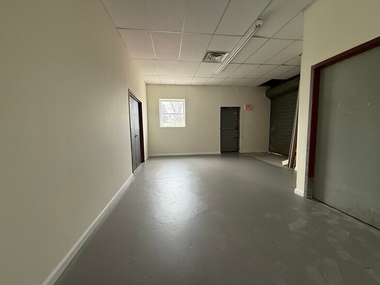 More Photos Of 703 Black Horse Pike, Glendora Storefront Retail Office For Sale