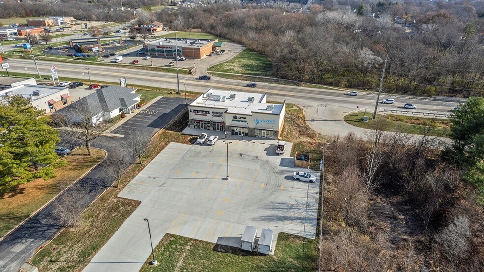 More Photos Of 1000-1004 Jason Pl, Chatham Storefront Retail Office For Sale