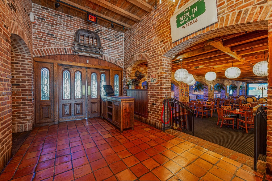 More Photos Of 14410 Coastal Hwy, Ocean City Restaurant For Sale