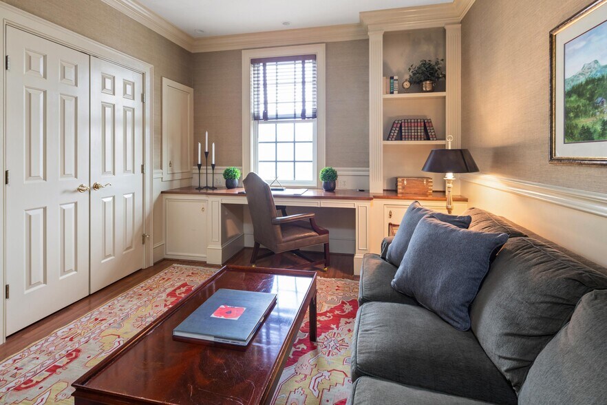 More Photos Of 18 Main St, Stowe Hotel For Sale