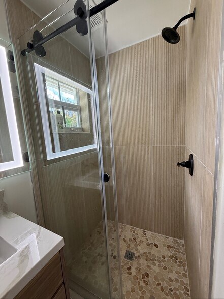 More Photos Of 2502 Tamarind Dr, Hutchinson Island Hotel For Sale