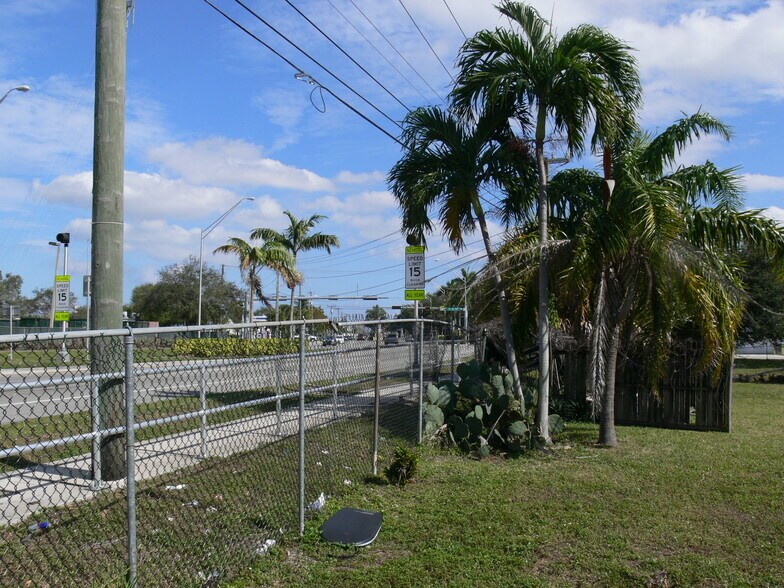 More Photos Of 41 William Rd, West Park Freestanding For Sale