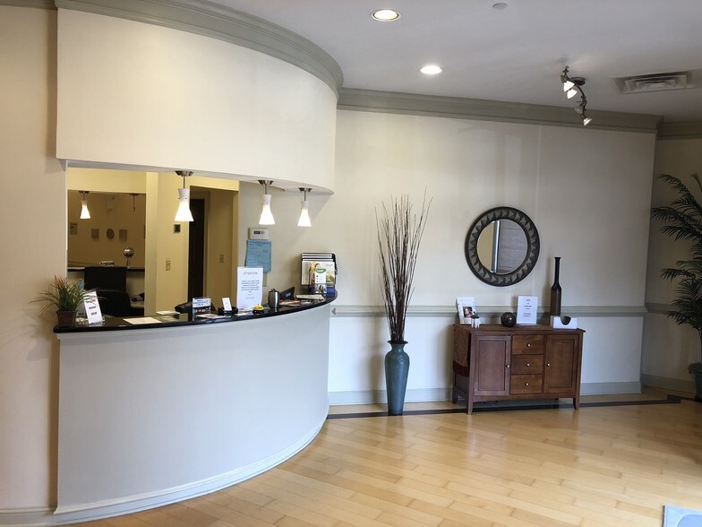 More Photos Of 1880 W Oak Pky, Marietta Loft Creative Space For Lease
