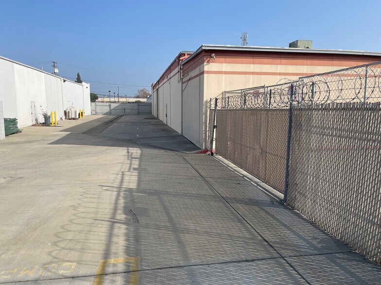 More Photos Of 2230 S Anne St, Santa Ana Manufacturing For Sale