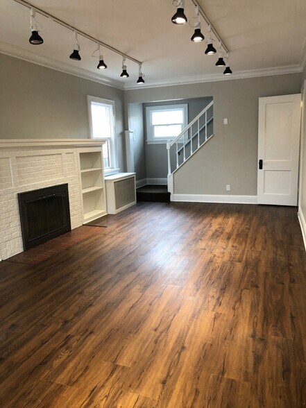 More Photos Of 840 Grand Ave, Saint Paul Freestanding For Lease