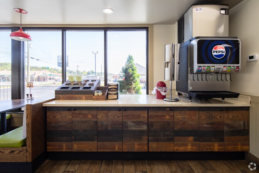 More Photos Of 2609 Gault Ave, Fort Payne Fast Food For Sale