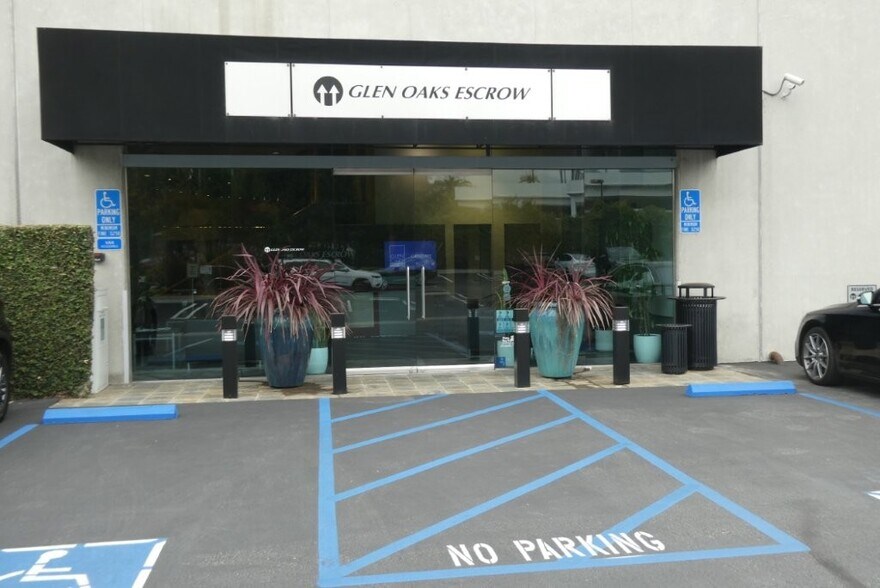 More Photos Of 6100-6120 San Fernando Rd, Glendale Office For Sale