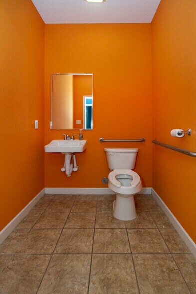 More Photos Of 4409 Central Ave Pike, Knoxville Office For Sale