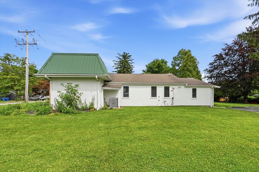 More Photos Of 103 Garris Rd, Downingtown Medical For Sale