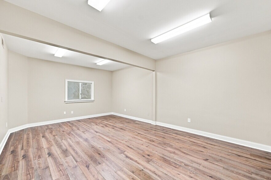 More Photos Of 965 Piedmont Rd NE, Marietta Office For Lease