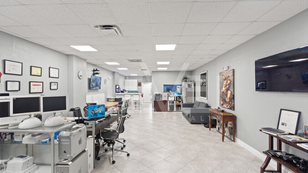 More Photos Of 3015 N Ocean Blvd, Fort Lauderdale Apartments For Sale