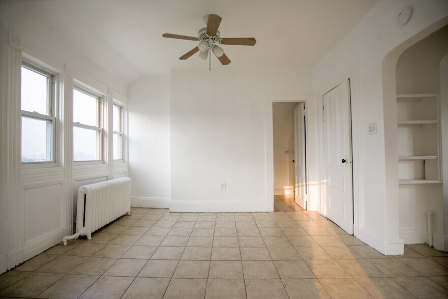 More Photos Of 73 Harrison St, Staten Island Apartments For Sale