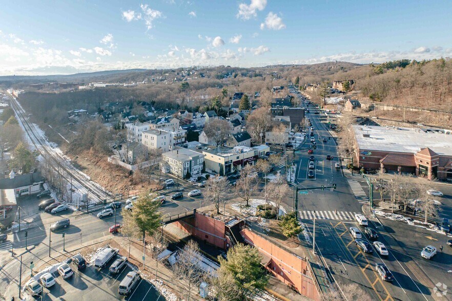 More Photos Of 3-9 Lexington St, Belmont Freestanding For Lease