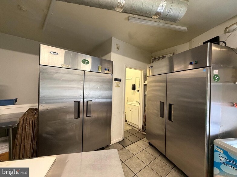 More Photos Of 2101 Reed St, Philadelphia Freestanding For Sale