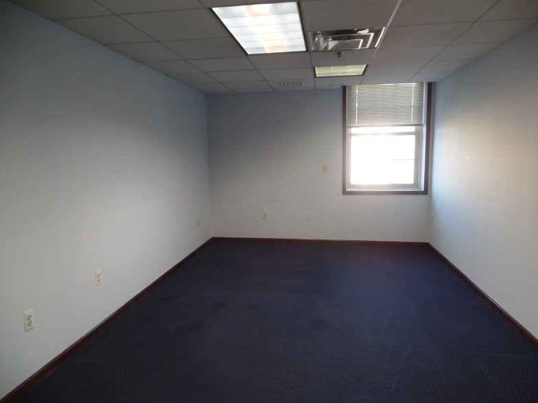 More Photos Of 365 Broad St, Red Bank Medical For Sale