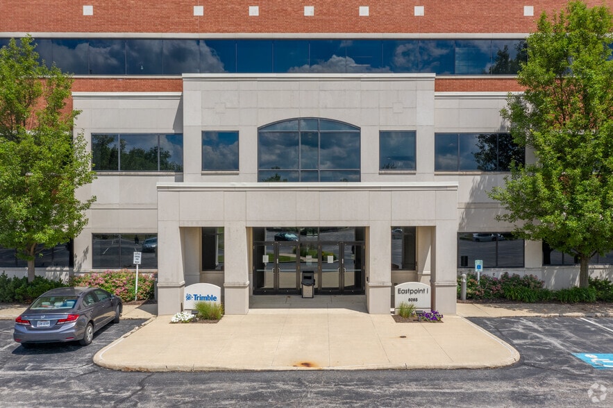 More Photos Of 6085 Parkland Blvd, Mayfield Heights Office For Lease