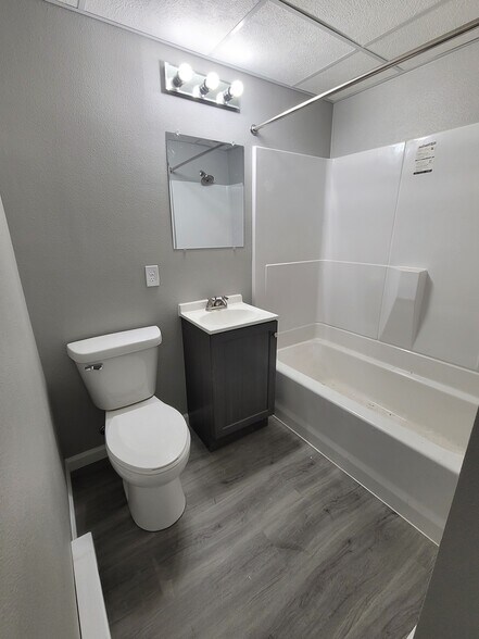 More Photos Of 1351 Iowa Ave SE, Huron Apartments For Sale