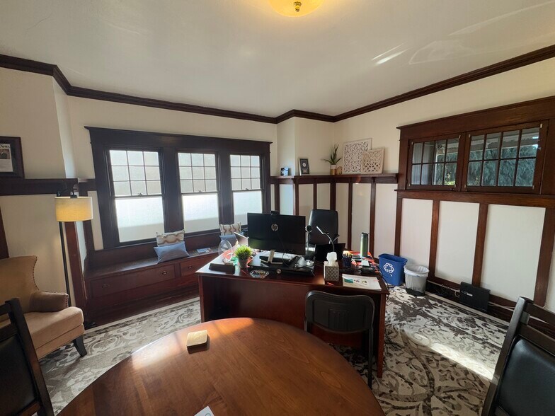 More Photos Of 518 SW 3rd St, Corvallis Office For Sale