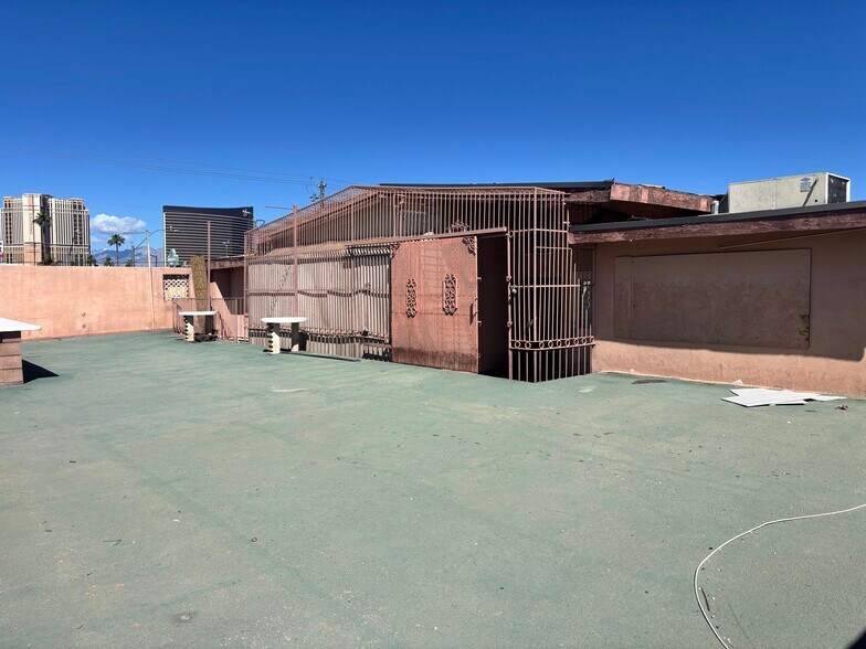 More Photos Of 3761 Royal Crest St, Las Vegas Office Residential For Sale