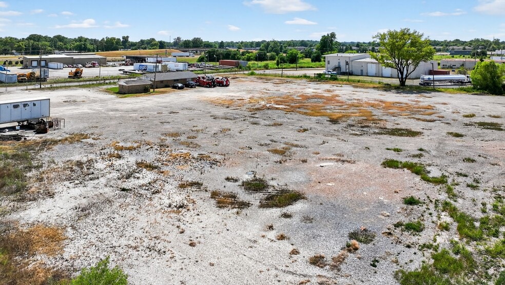 More Photos Of 400 Mound City Rd, West Memphis Service For Sale