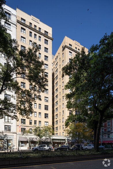 More Photos Of 250 W 85th St, New York Apartments For Lease