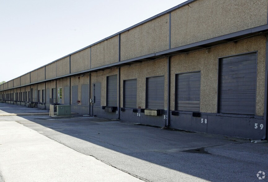 More Photos Of 444 Winchester Rd, Memphis Warehouse For Lease