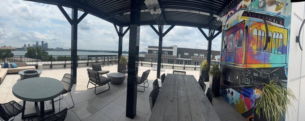 More Photos Of 1400 Main St, Clarksville Apartments For Lease