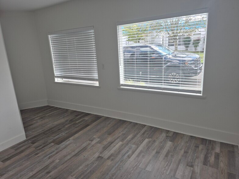 More Photos Of 1235 Cross St SE, Salem Freestanding For Lease