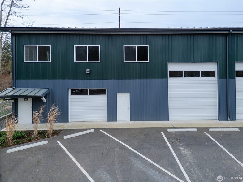 More Photos Of 2900 Peace Portal Dr, Blaine Distribution For Sale