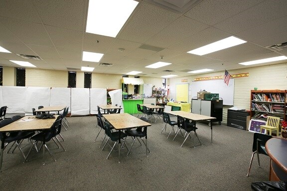 More Photos Of 5050 N 19th Ave, Phoenix Schools For Lease