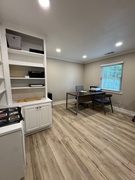 More Photos Of 4651 Roswell Rd NE, Atlanta Medical For Lease