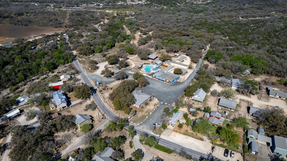 More Photos Of 49 Encino Dr, Concan Convenience Store For Sale