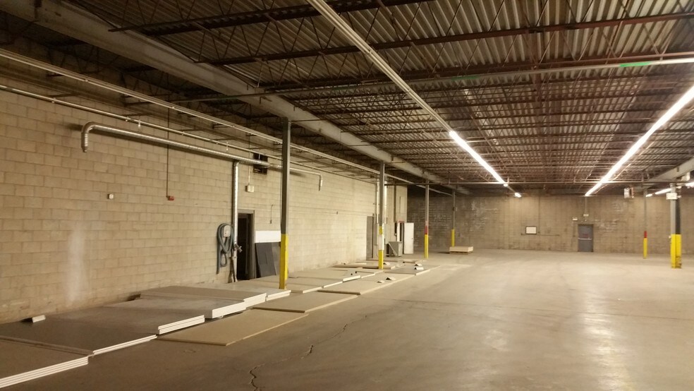 More Photos Of 81 Fitzgerald Dr, Jaffrey Light Manufacturing For Lease