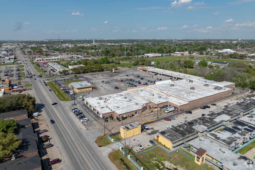 More Photos Of 114-154 Fairmont Pky, Pasadena Unknown For Sale