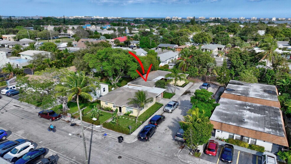 More Photos Of 832 S J St, Lake Worth Beach Multifamily For Sale