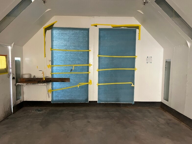 More Photos Of 500 S Raymond Ave, Fullerton Warehouse For Lease