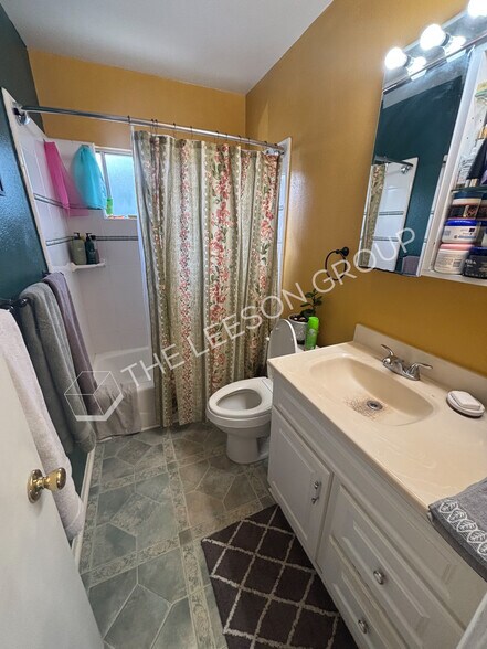 More Photos Of 3420 W Danbrook Ave, Anaheim Apartments For Sale