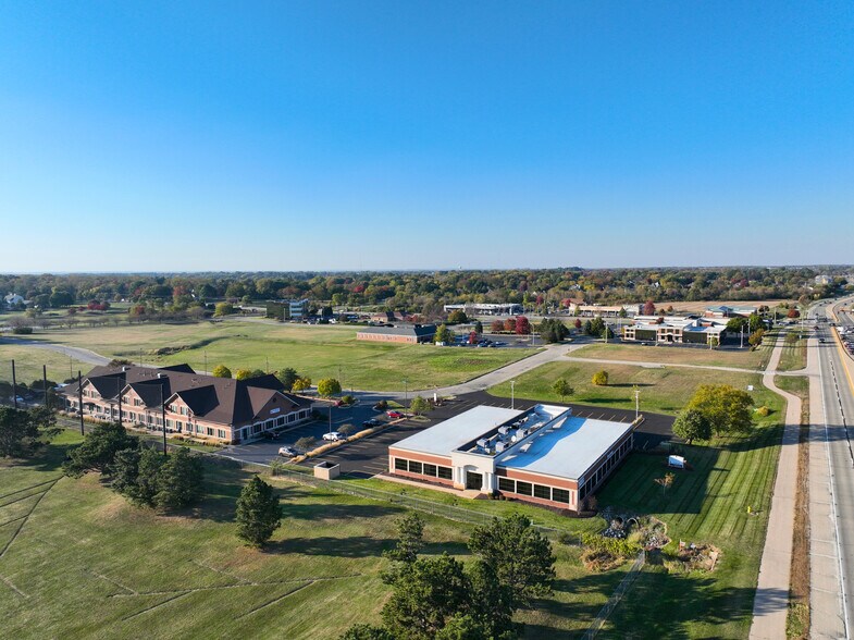 More Photos Of 2126 N Perryville Rd, Rockford Medical For Lease