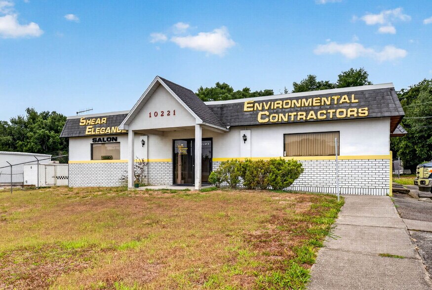 More Photos Of 10221 US 301, Dade City Office For Sale