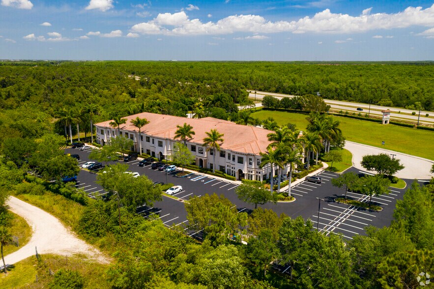 More Photos Of 12140 Carissa Commerce Ct, Fort Myers Office For Lease