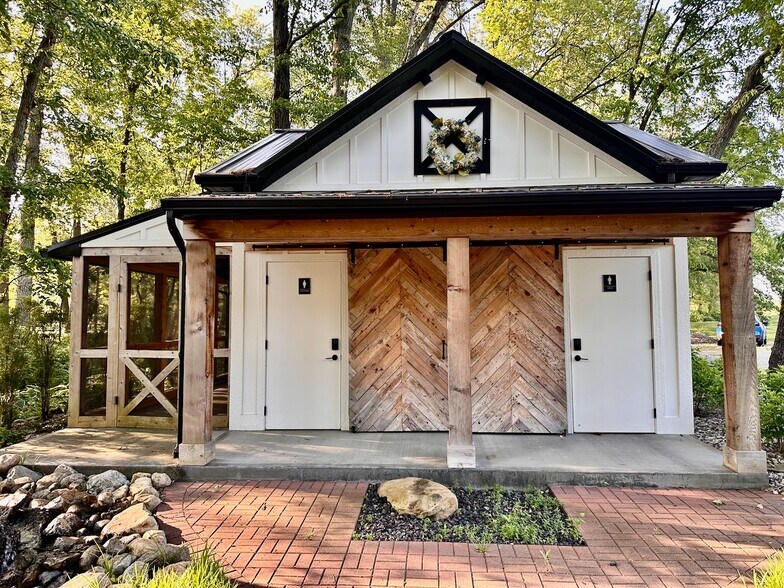 More Photos Of 3011 S Whitney Rd, Selma Winery Vineyard For Sale