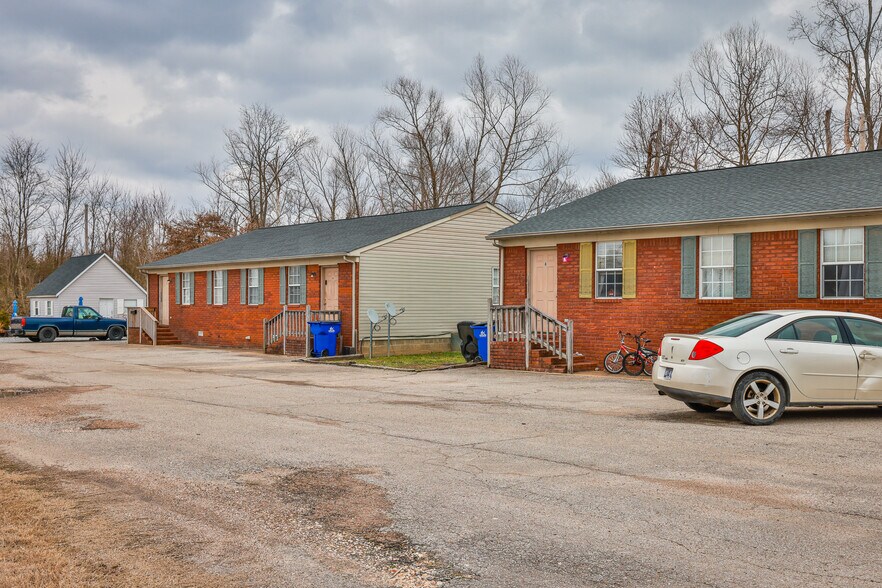 More Photos Of 279 Pikeview St, Dresden Multifamily For Sale