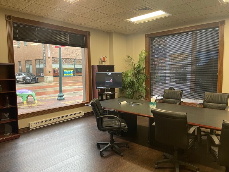 More Photos Of 107 W Michigan Ave, Kalamazoo Office For Lease