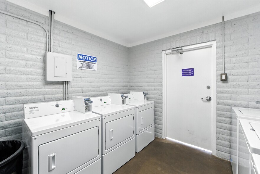 More Photos Of 1325 Fillmore Ave, Alamogordo Apartments For Sale