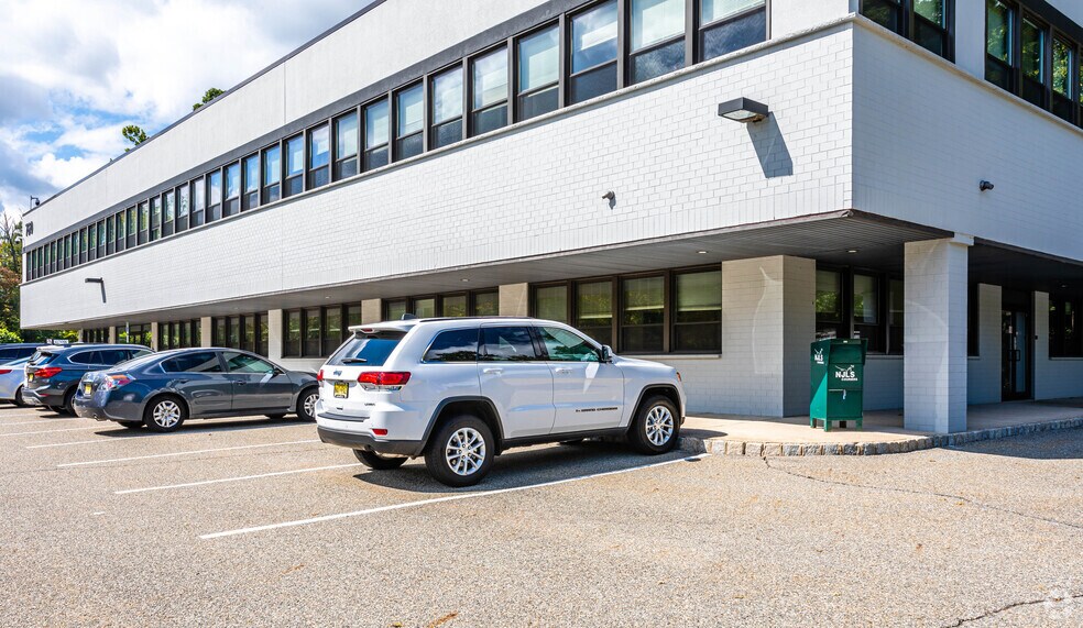 More Photos Of 760 Rt 10, Whippany Office For Lease