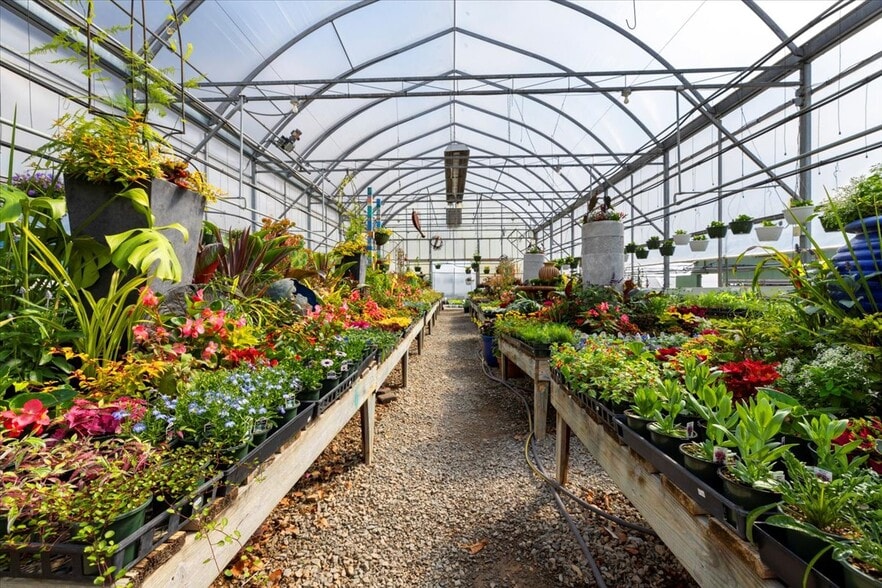 More Photos Of 1356 Coopers Cove Rd, Hardy Specialty For Sale